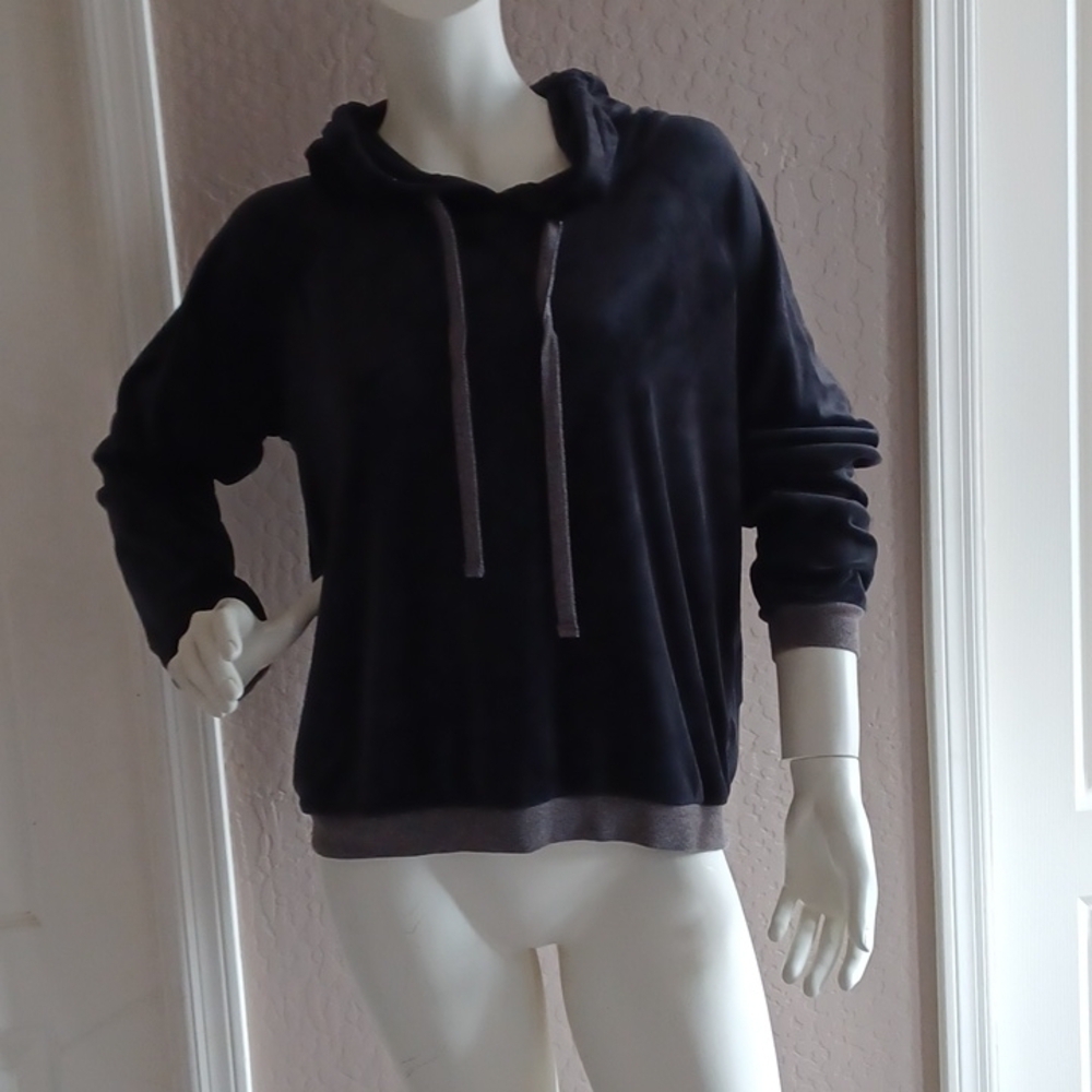 - Woman's alfani sweaters